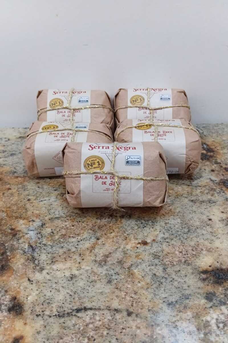 Bala de Doce de Leite Serra Negra 400g – O Puro Afeto Mineiro em Cada Pedaço