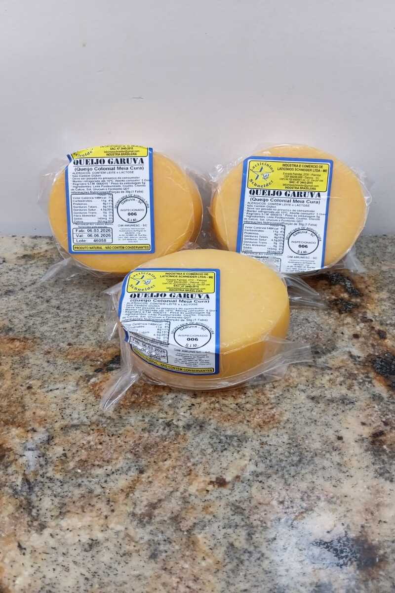 Queijo Colonial Meia Cura Schneider – Tradição e Sabor da Fazenda (Valor kg)